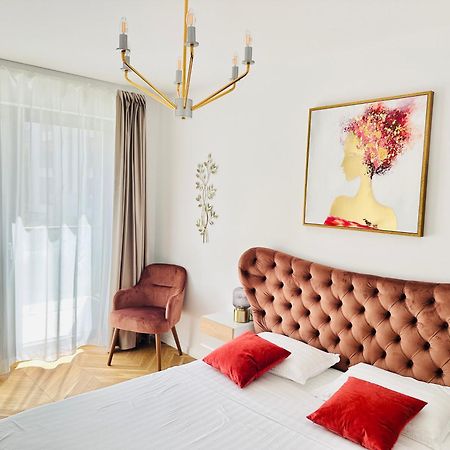 Bel Dom - The Central, Spacious 2 Rooms Luxury Apartment Клуж-Напока Экстерьер фото